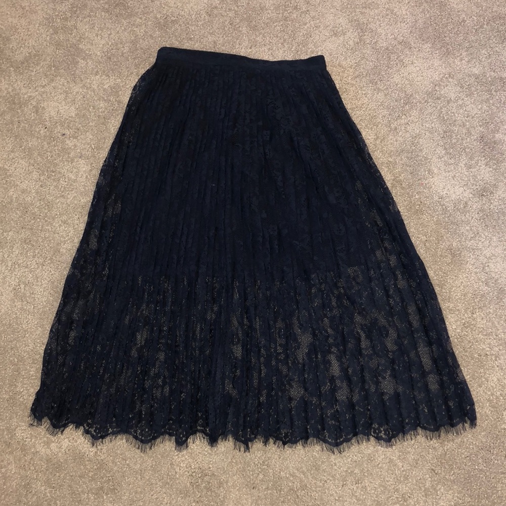 Navy pleated lace skirt